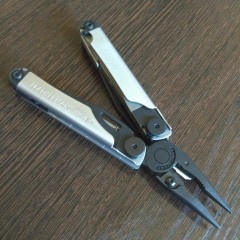 Мультитул LEATHERMAN WAVE PLUS BLACK & SILVER 832622 с нейлоновым чехлом