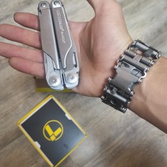 Мультитул LEATHERMAN SURGE 830165 с нейлоновым чехлом