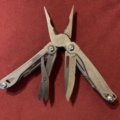 Мультитул LEATHERMAN WINGMAN 832523 с нейлоновым чехлом