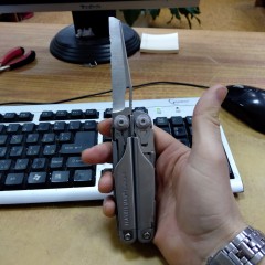 Мультитул LEATHERMAN SURGE 830165 с нейлоновым чехлом