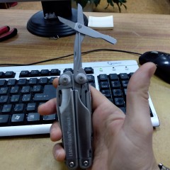 Мультитул LEATHERMAN SURGE 830165 с нейлоновым чехлом