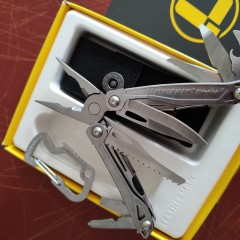 Мультитул LEATHERMAN SIDEKICK 831439 с нейлоновым чехлом CARABINER